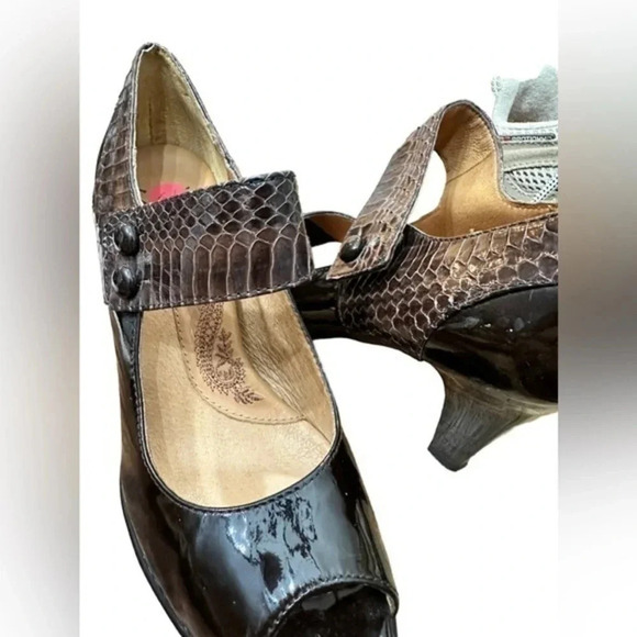 Sofft Galante Chocolate Heels Size US 6.5 new - Picture 7 of 13